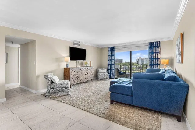  Unit 506 photo 13