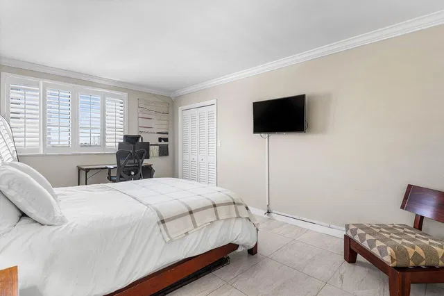  Unit 506 photo 17