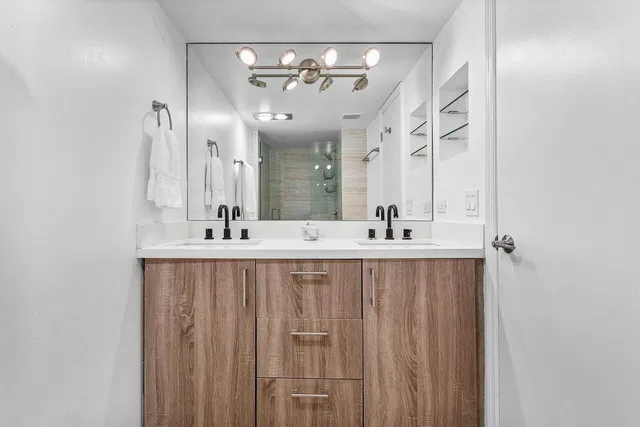 Unit 506 photo 19