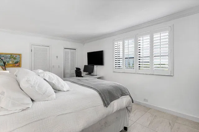  Unit 506 photo 25