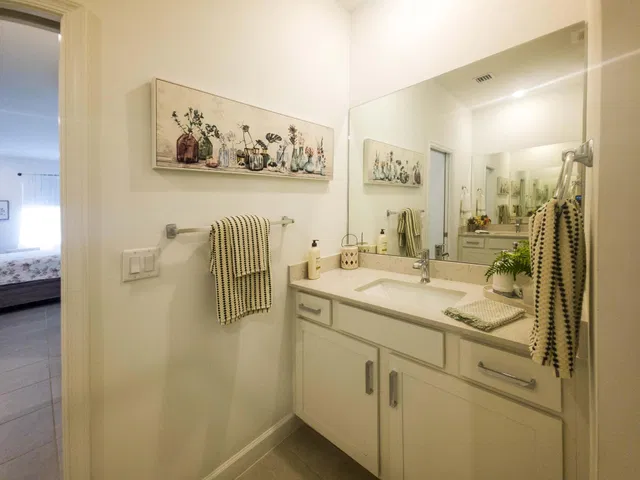 Residence photo 17