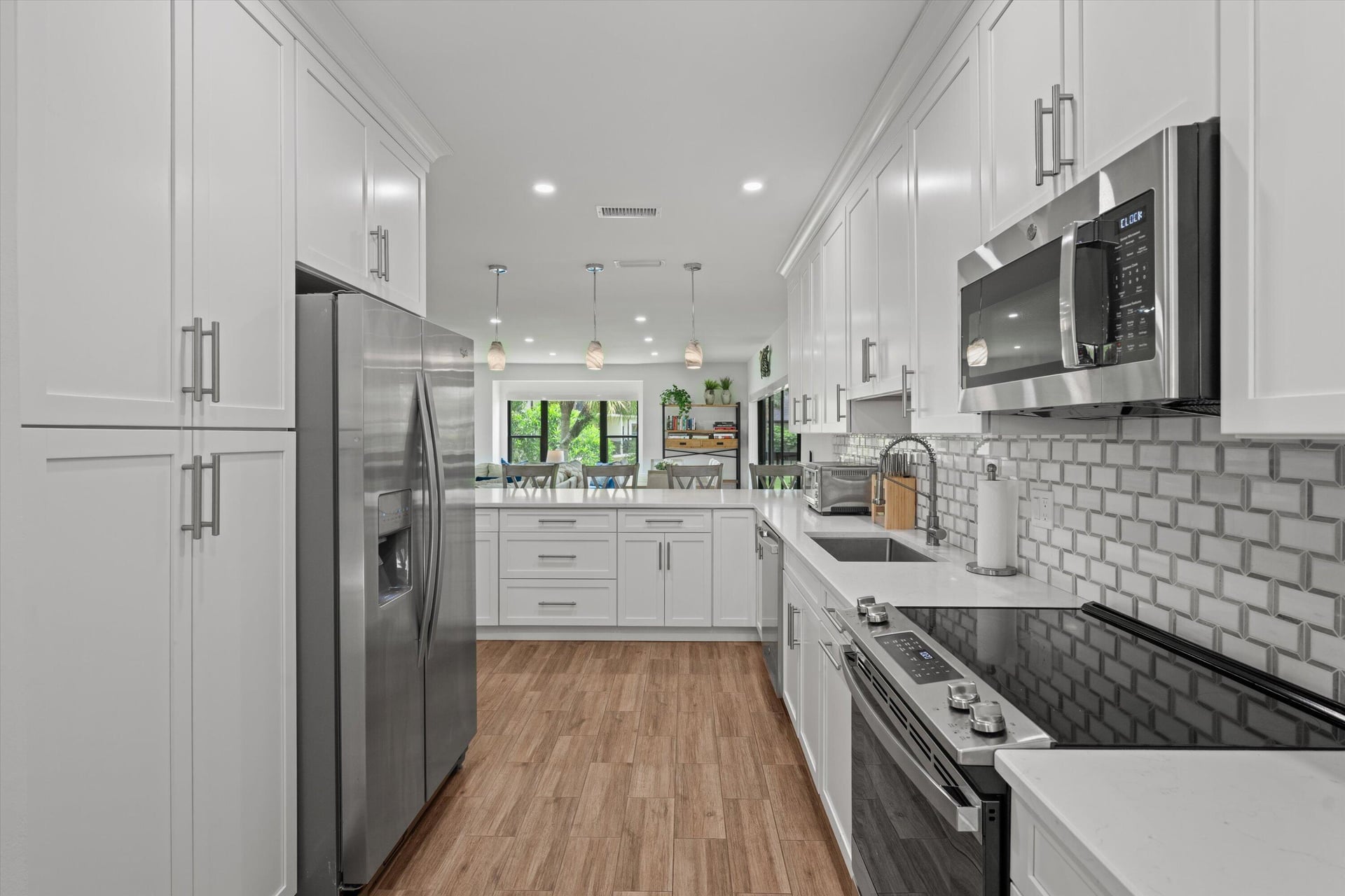 Unit 203 photo 13