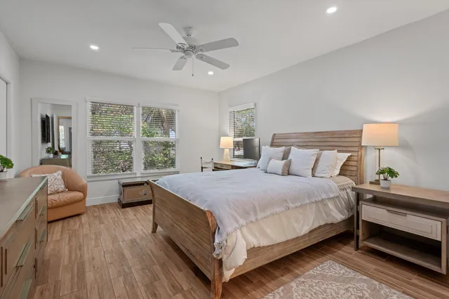 Unit 203 photo 17