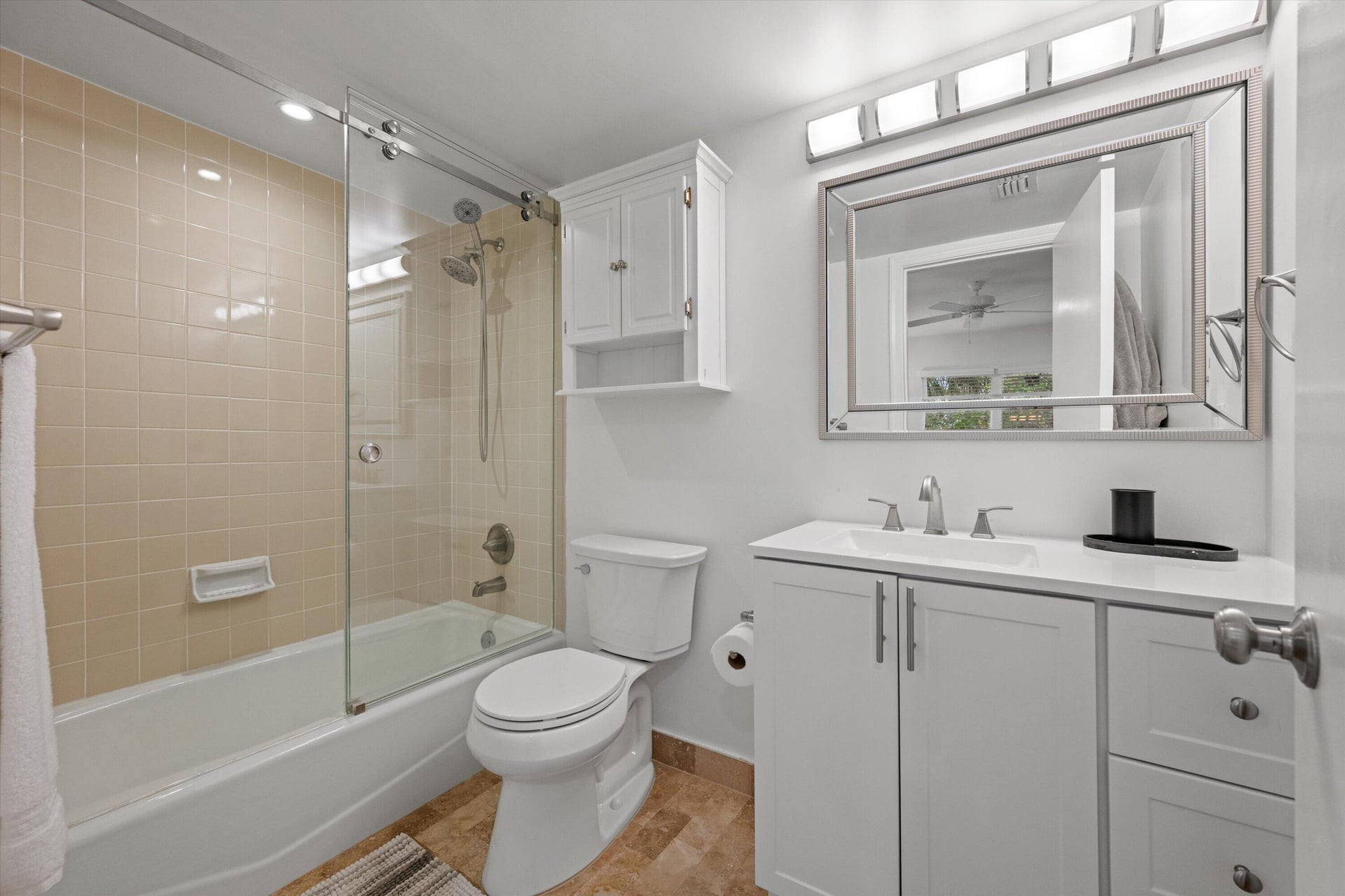 Unit 203 photo 19