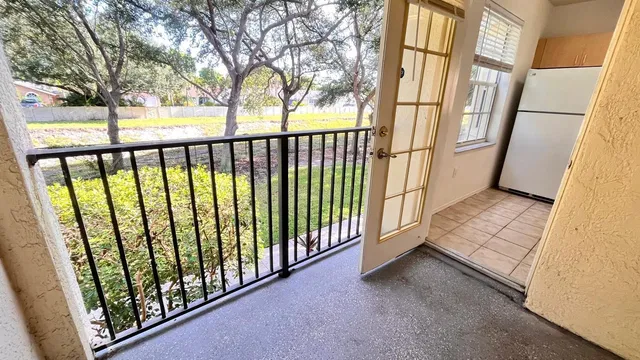 Residence photo 8