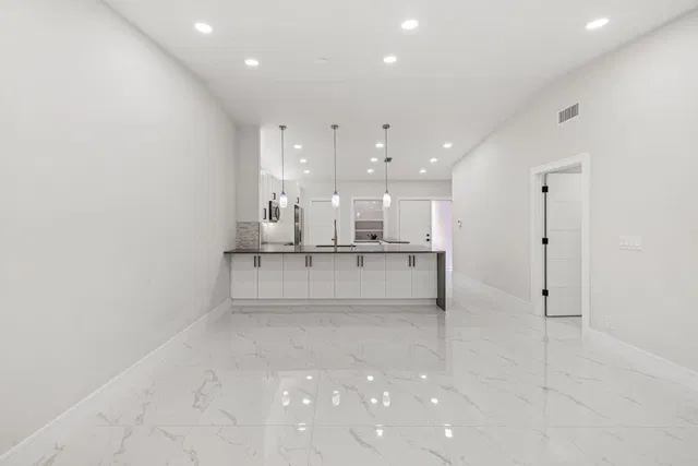 Residence photo 13