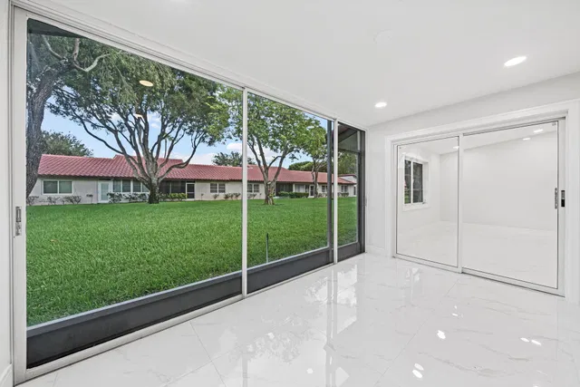 Residence photo 26