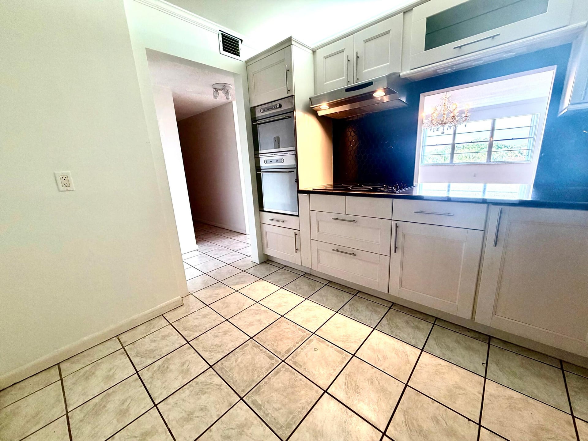 Lakeside Arms Lake Worth Unit #401 photo 8