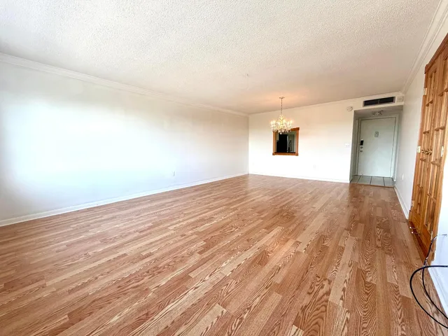 Lakeside Arms Lake Worth Unit #401 photo 9
