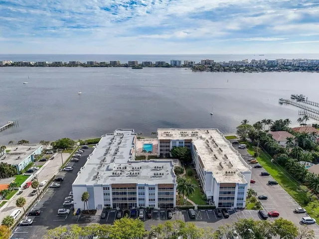 Lakeside Arms Lake Worth Unit #401 photo 33