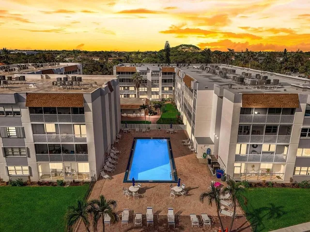 Lakeside Arms Lake Worth Unit #401 photo 36