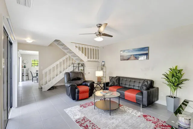 PGA National Palm Beach Gardens Unit 1 photo 4