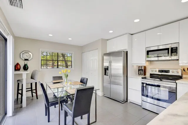 PGA National Palm Beach Gardens Unit 1 photo 11