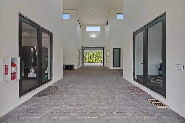 Residence photo 4