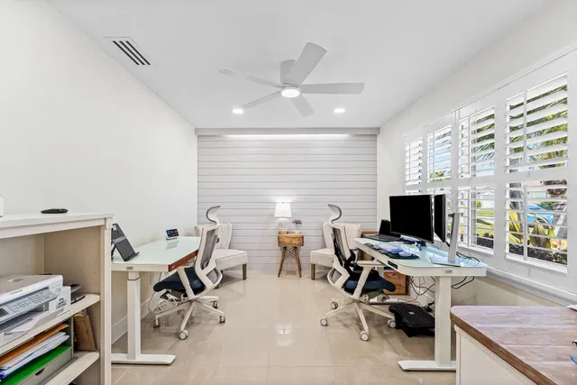 Residence photo 11