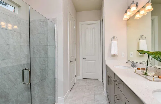 Unit 242 Whitestone photo 13