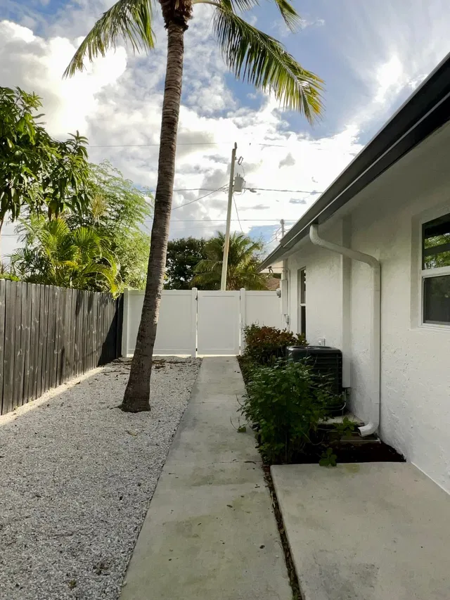 Residence photo 10