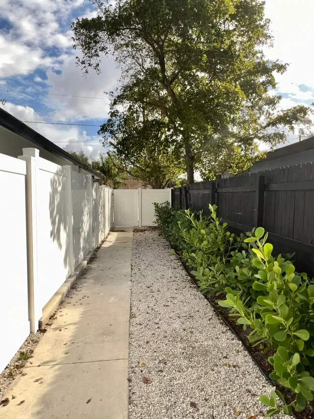 Residence photo 24