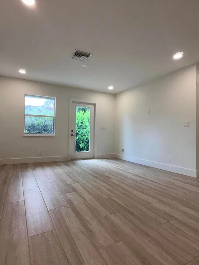 Residence photo 35