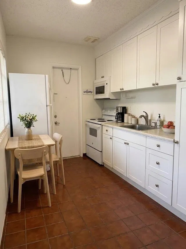 Old Northwood Residence photo 2