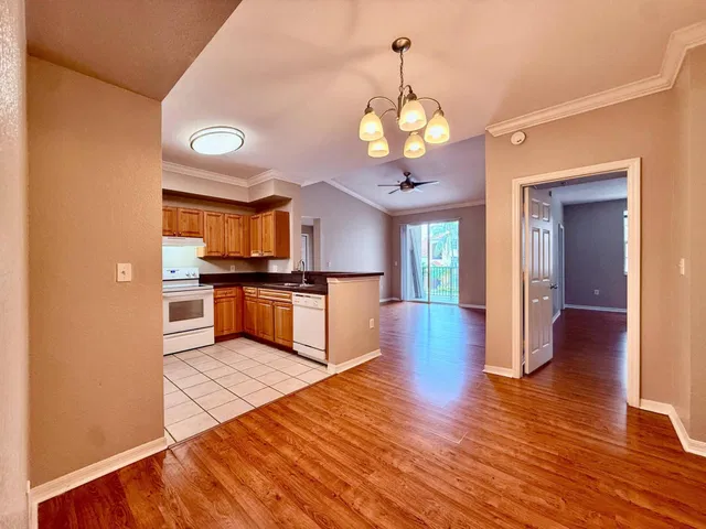 Unit 207 photo 2