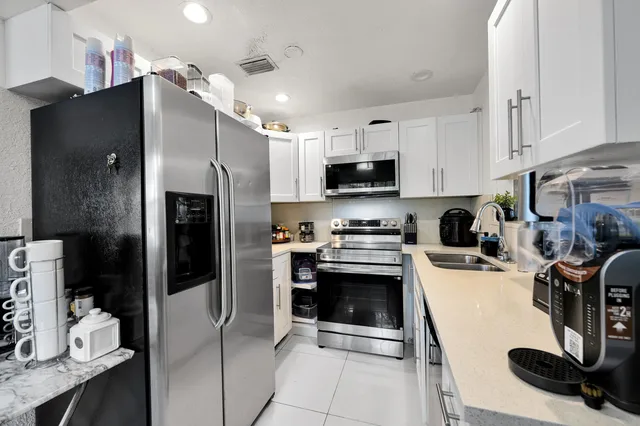 Residence photo 5