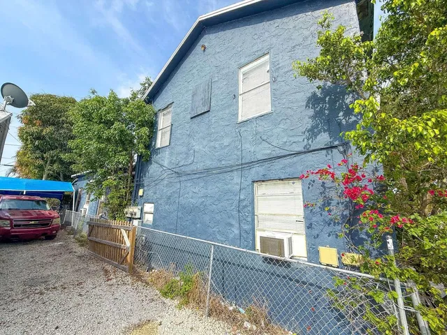  Residence photo 6