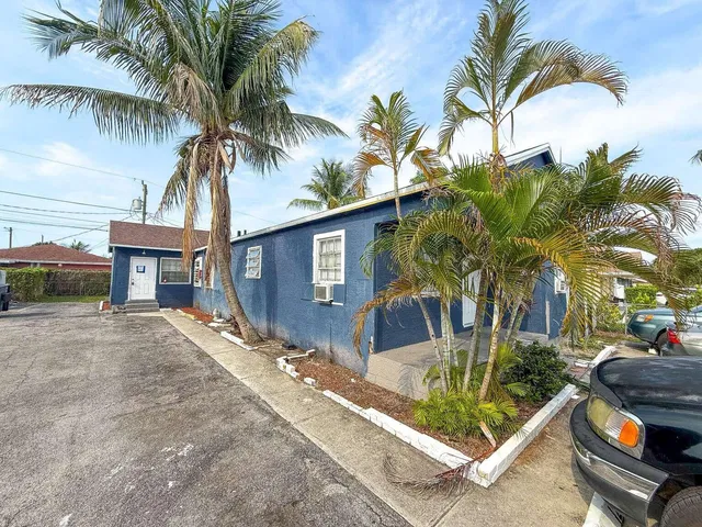  Residence photo 8