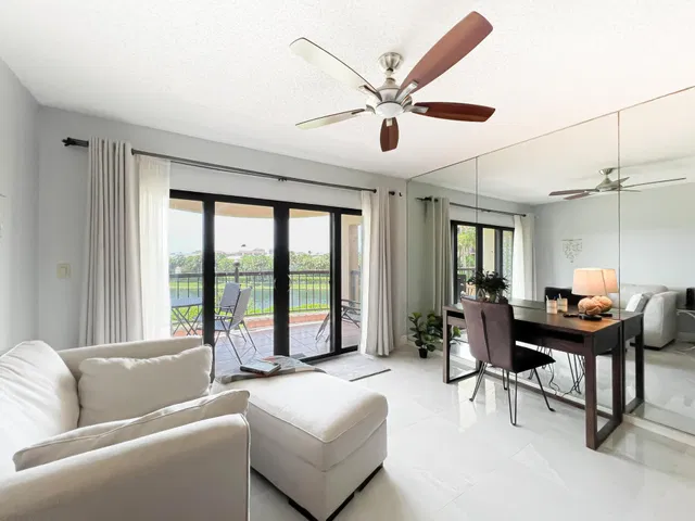 Unit 202 photo 15