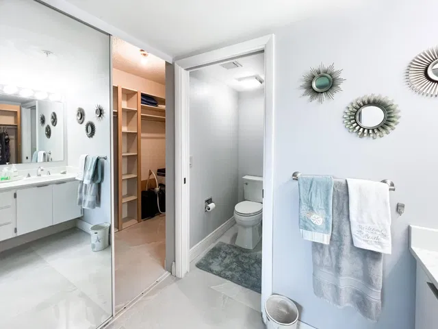 Unit 202 photo 21
