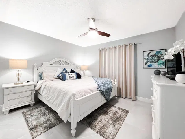 Unit 202 photo 23