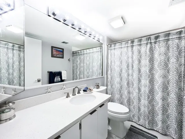 Unit 202 photo 27