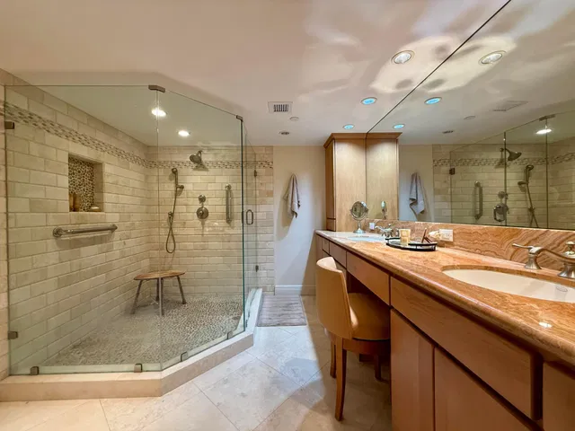 South Palm Beach Unit 304 photo 14