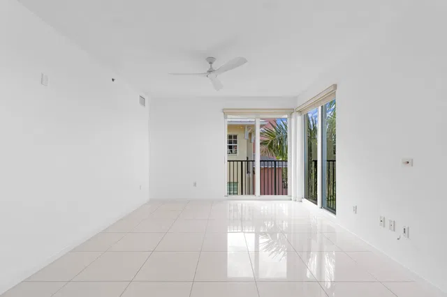 The Astor Unit 505 photo 4