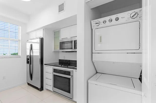 The Astor Unit 505 photo 10