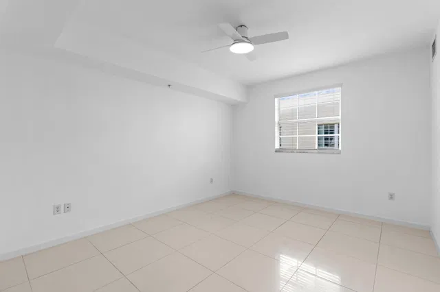 The Astor Unit 505 photo 11