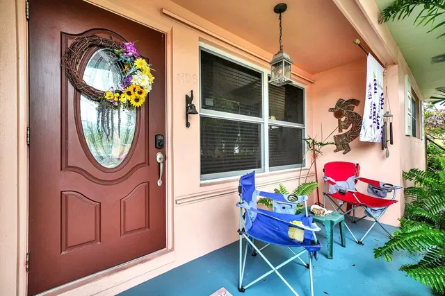 Residence photo 3