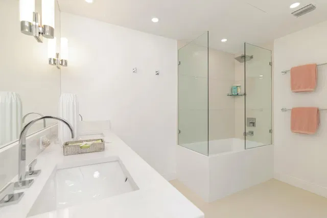 SoSo West Palm Beach Residence photo 16
