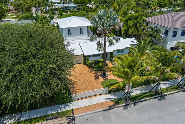 SoSo West Palm Beach Residence photo 26