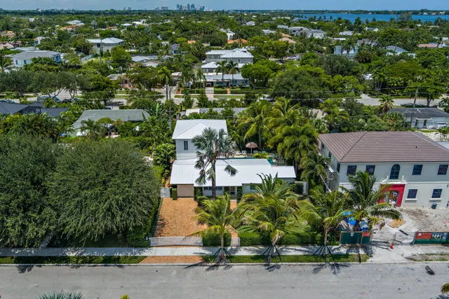 SoSo West Palm Beach Residence photo 27