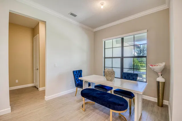 Residence photo 9