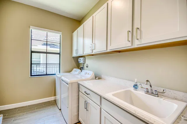 Residence photo 28