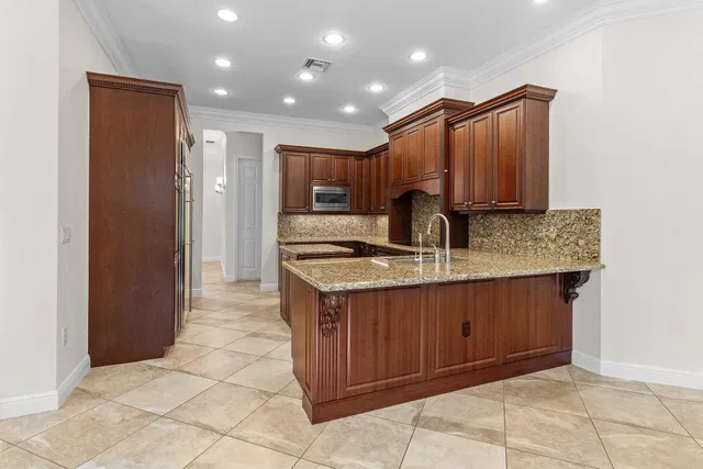 Residence photo 18