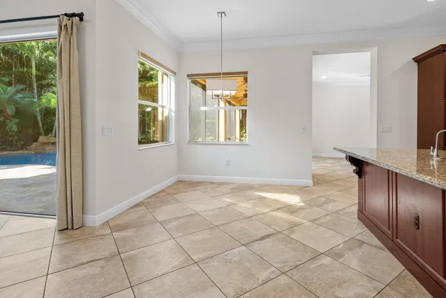 Residence photo 20