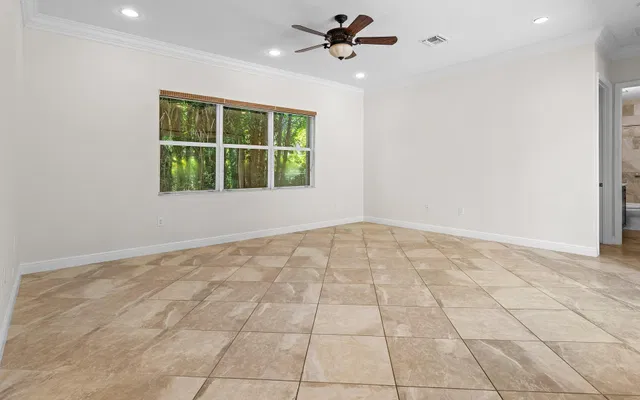 Residence photo 21