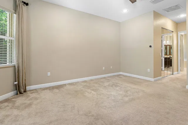 Residence photo 39