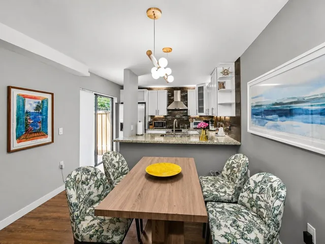 Residence photo 8