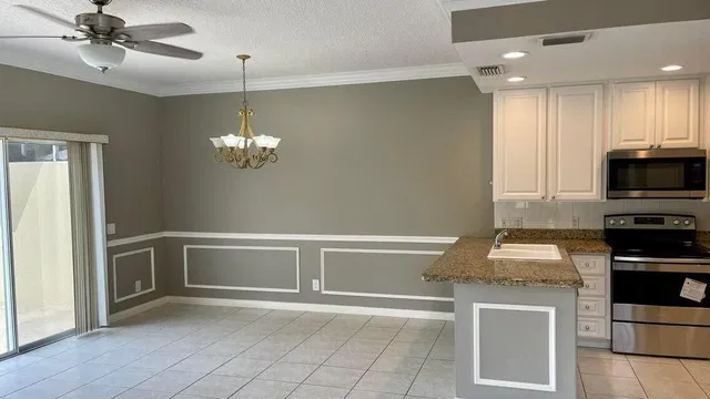 Residence photo 4