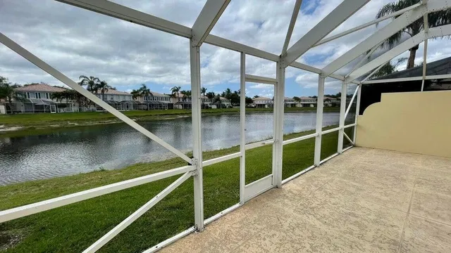 Residence photo 18