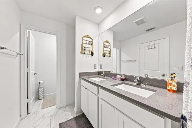 Residence photo 19
